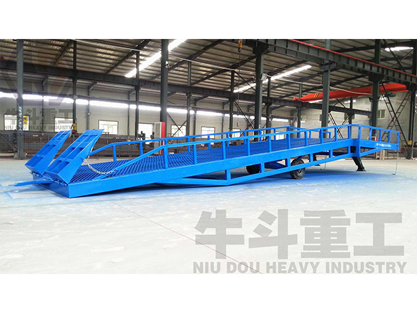 起重裝卸登車橋