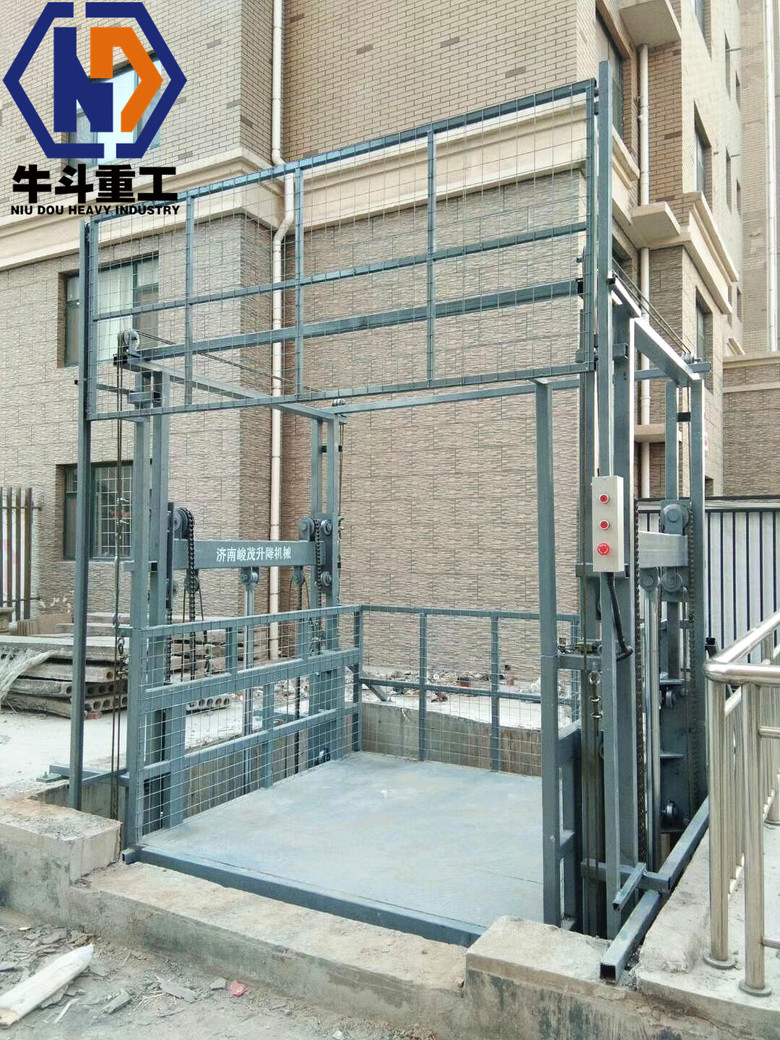 室外安裝升降貨梯